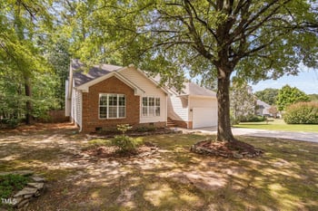 101 Breckenwood Dr, Cary, NC 27513