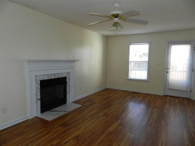101 Breezewood Ln, Clayton, NC 27520
