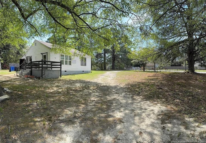 101 Bremer St, Fayetteville, NC 28303