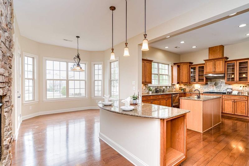 101 Briarfield Dr, Apex, NC 27502
