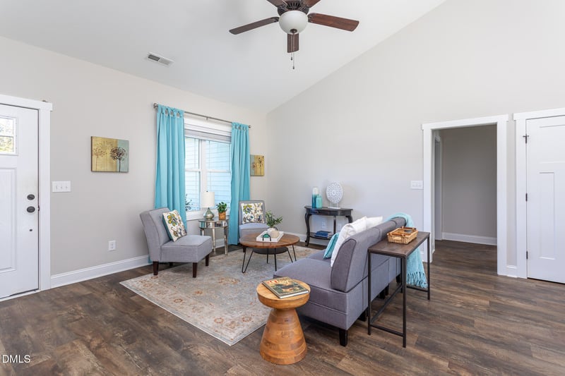 101 Briarwood Ct, Louisburg, NC 27549