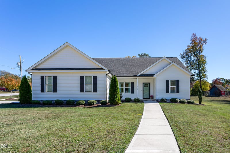 101 Briarwood Ct, Louisburg, NC 27549