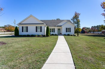 101 Briarwood Ct, Louisburg, NC 27549