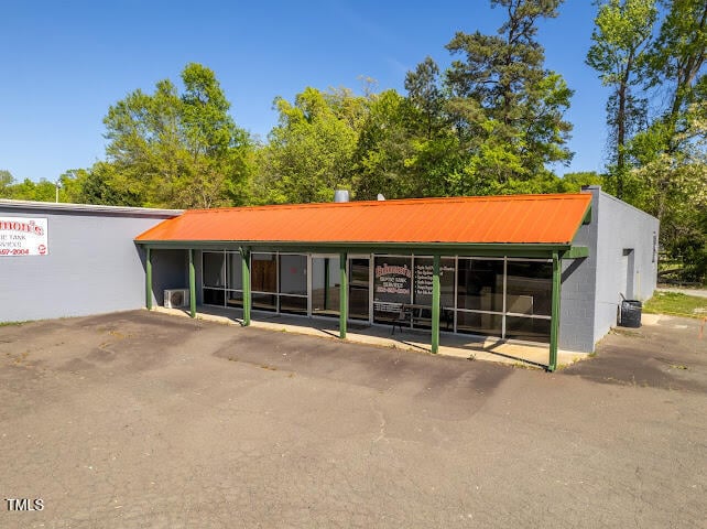 101 Burlington Rd, Roxboro, NC 27573