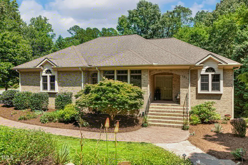101 Cardiff Pl, Chapel Hill, NC 27516