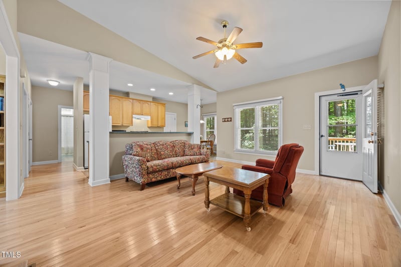 101 Cedar Creek Ln, Youngsville, NC 27596