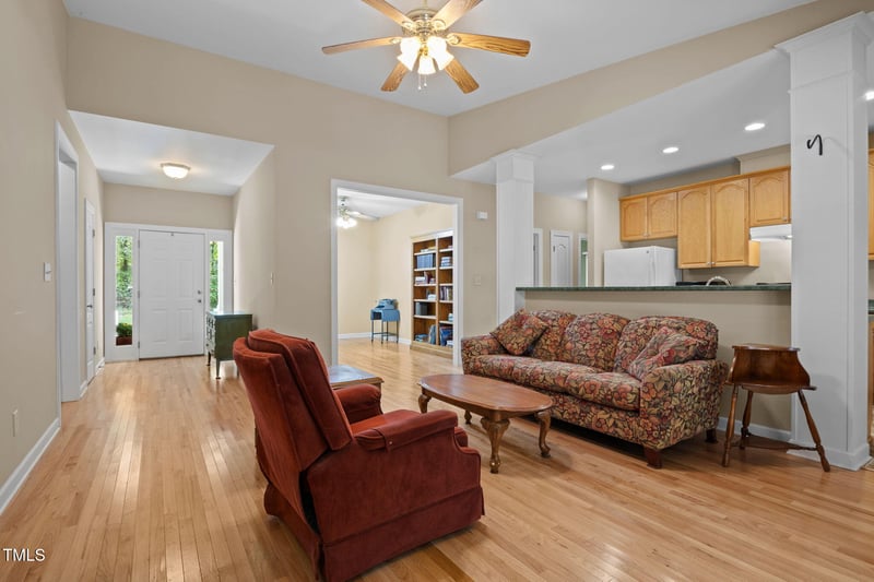 101 Cedar Creek Ln, Youngsville, NC 27596