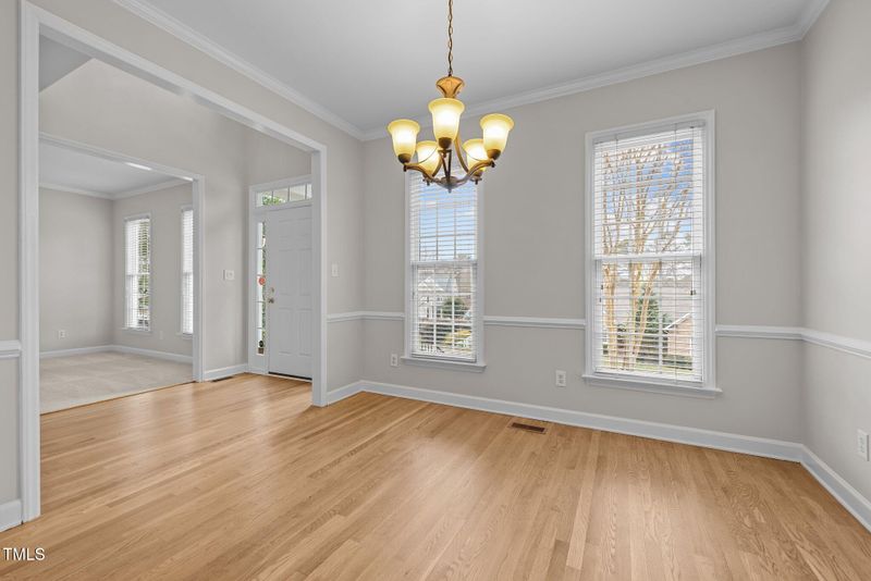 101 Chancellors Ridge Ct, Cary, NC 27513