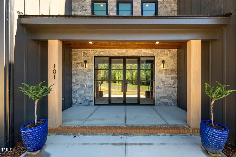 101 Chestnut Creek Way, Chapel Hill, NC 27516