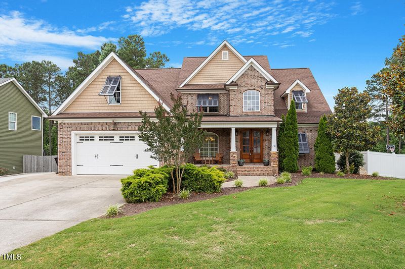 101 Claymore Dr, Clayton, NC 27527