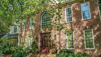 101 Collinson Dr, Chapel Hill, NC 27514