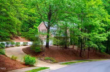 101 Collinson Dr, Chapel Hill, NC 27514