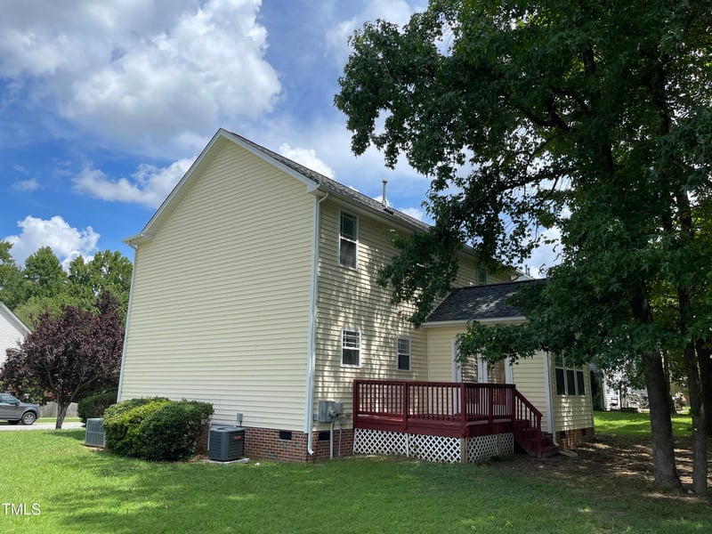 101 Covenant Rock Ln, Holly Springs, NC 27540