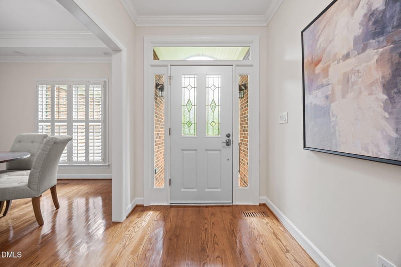 101 Coventry Ln, Cary, NC 27511