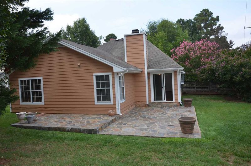 101 Covington Pl, Chapel Hill, NC 27514