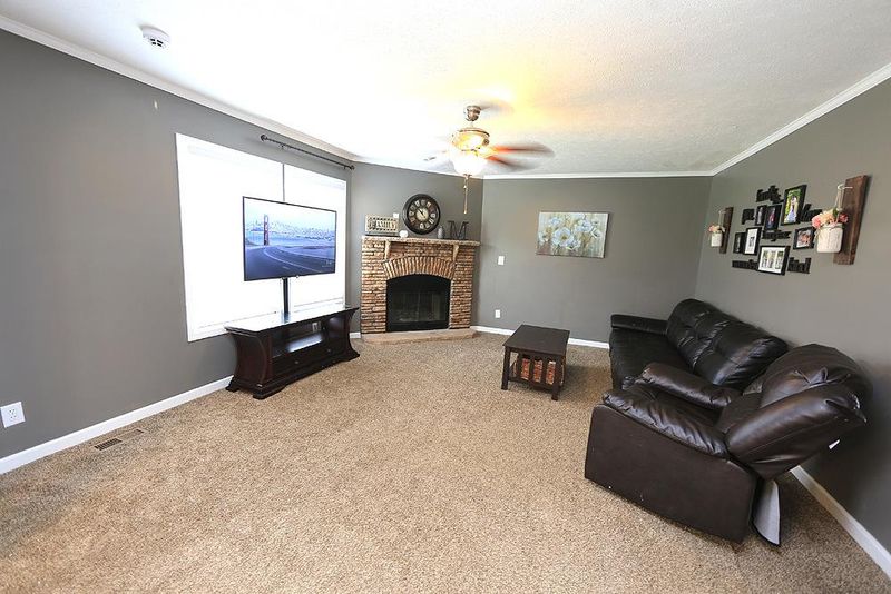 101 Crystal Brook Dr, Angier, NC 27501