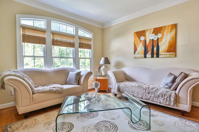 101 Dairy Glen Rd, Chapel Hill, NC 27516