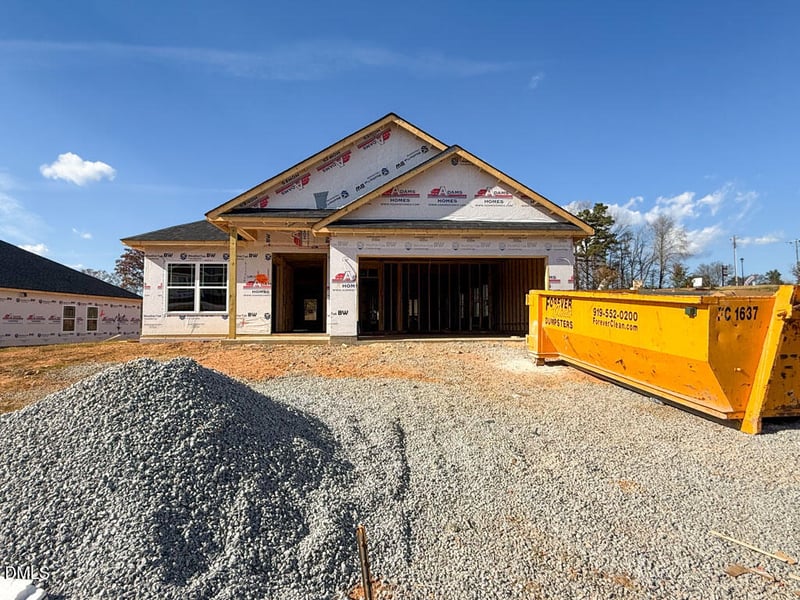 101 Decatur Dr, Fuquay Varina, NC 27526