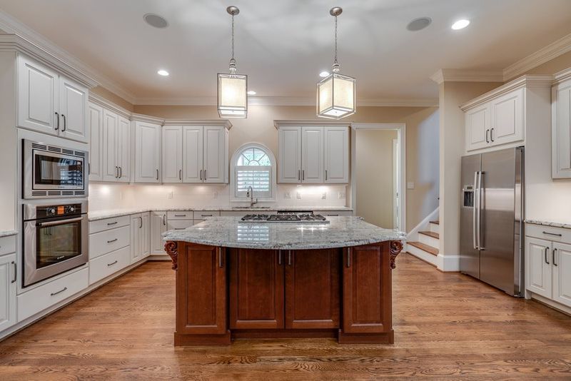 101 Devonhall Ln, Cary, NC 27518