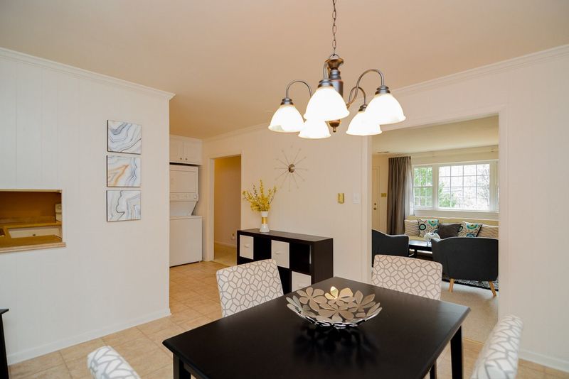 101 Dixie Ln, Chapel Hill, NC 27514