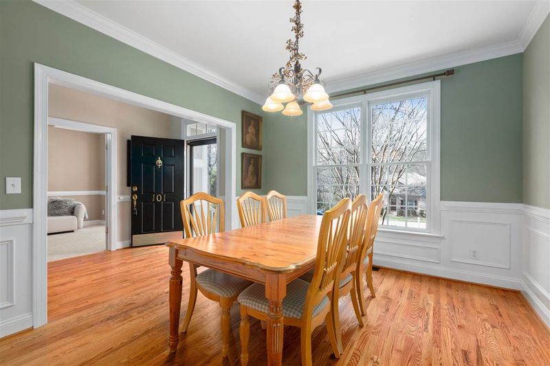 101 Draymore Way, Cary, NC 27519