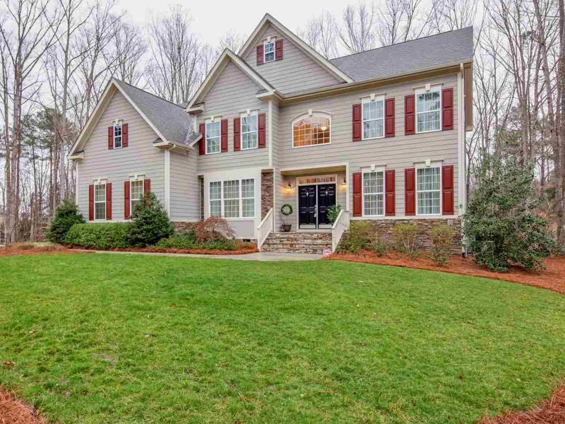 101 S Duelling Oaks Dr, Chapel Hill, NC 27517