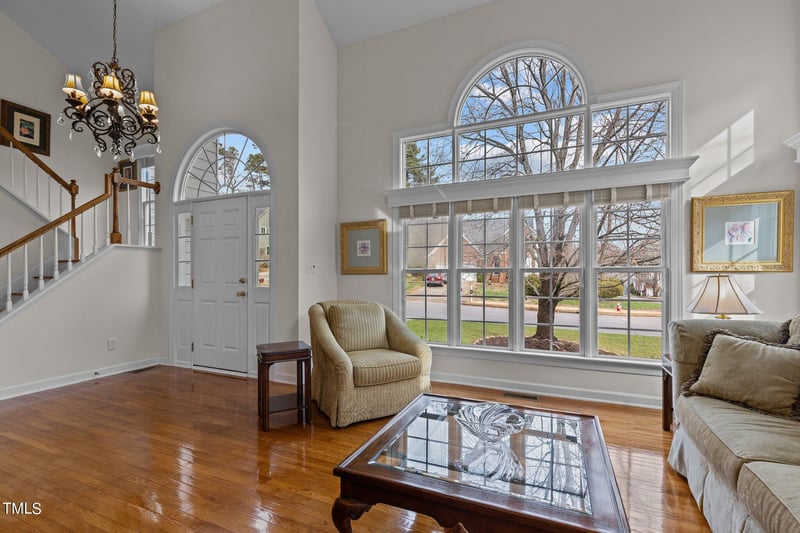 101 Duxbury Dr, Cary, NC 27513