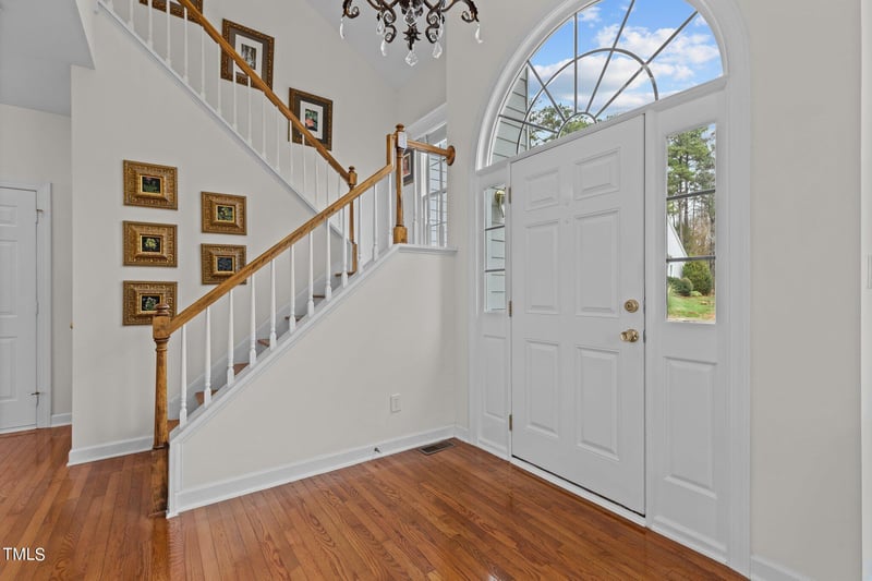 101 Duxbury Dr, Cary, NC 27513