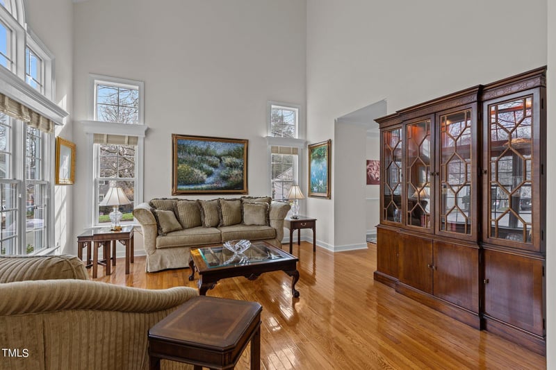 101 Duxbury Dr, Cary, NC 27513
