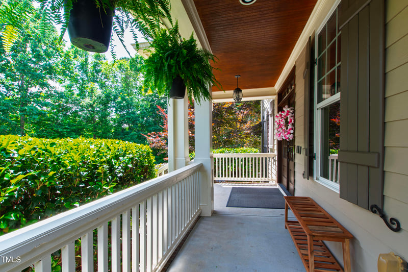 101 Eden Glen Dr, Holly Springs, NC 27540