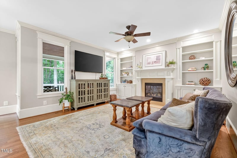 101 Eden Glen Dr, Holly Springs, NC 27540
