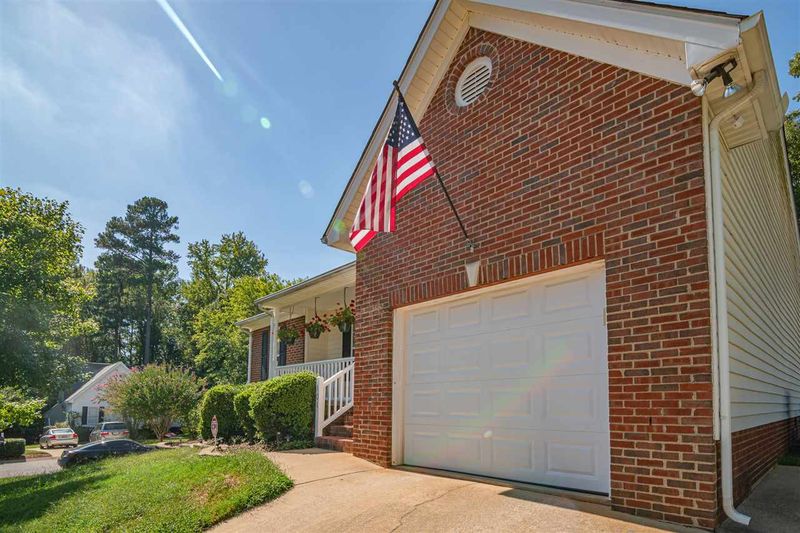 101 Fairground Rd, Holly Springs, NC 27540