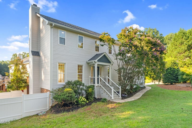101 Fallsworth Dr, Cary, NC 27513