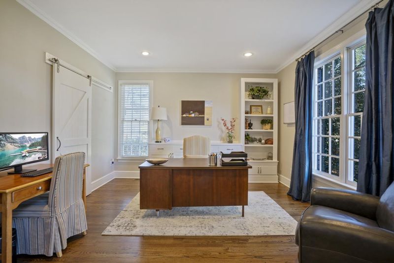 101 Fifemoor Ct, Cary, NC 27518