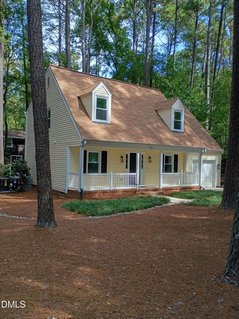 101 Flora Mcdonald Ln, Cary, NC 27511