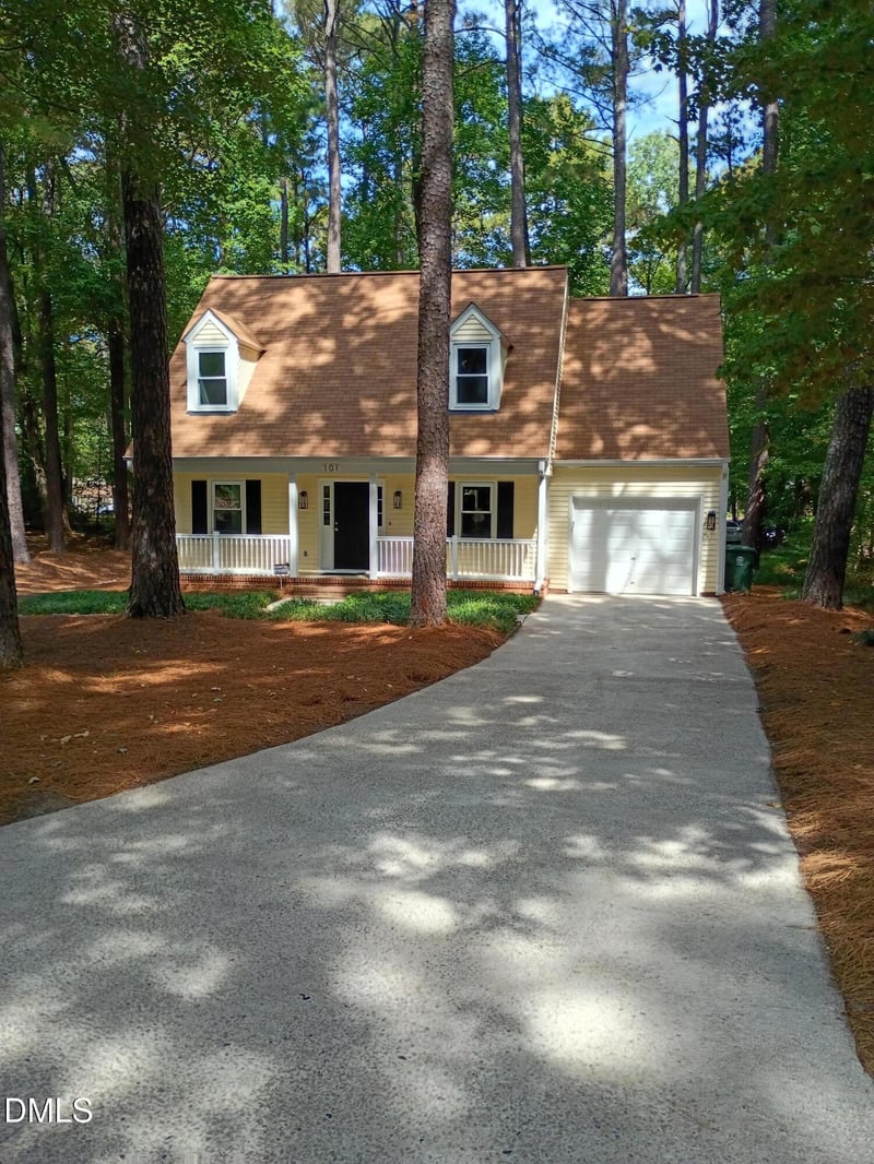 101 Flora Mcdonald Ln, Cary, NC 27511