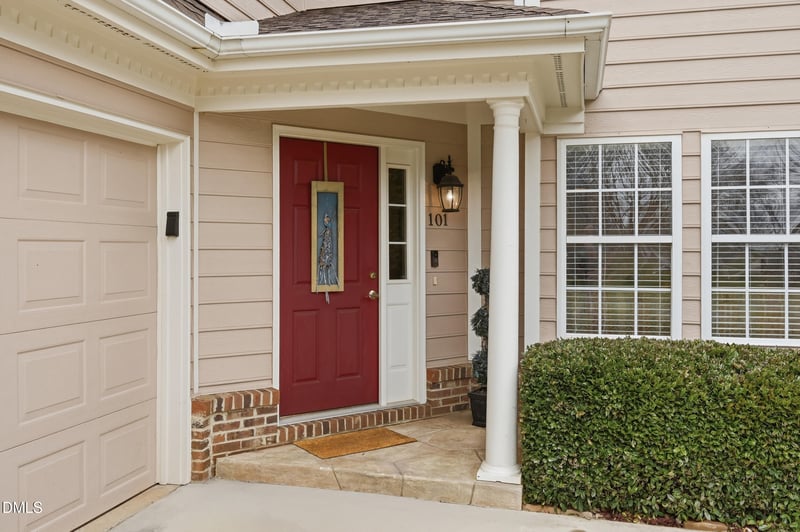 101 Gene Sarazen Dr, Mebane, NC 27302