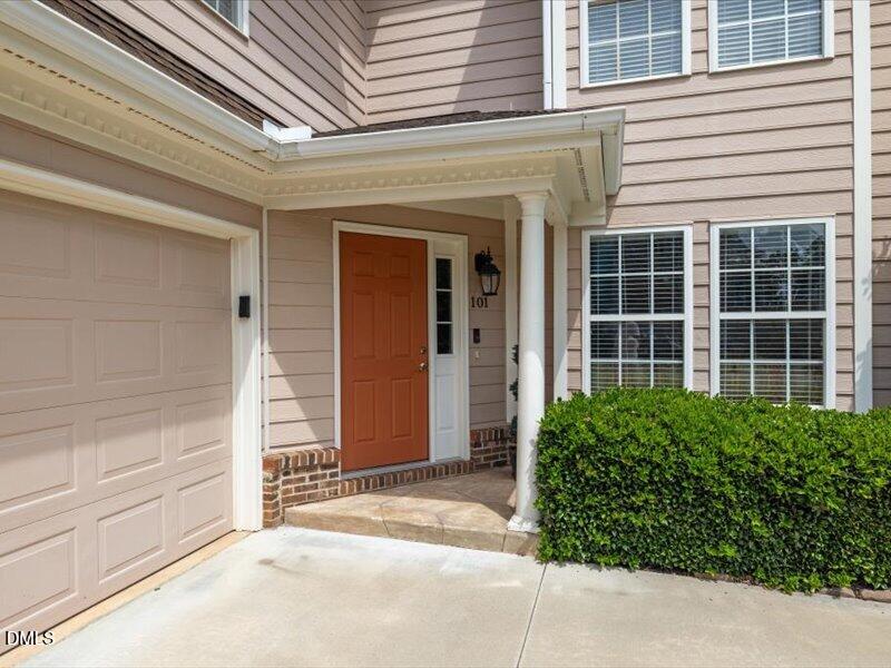 101 Gene Sarazen Dr, Mebane, NC 27302