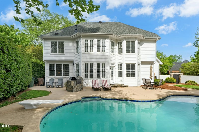 101 Gentlewoods Dr, Cary, NC 27518