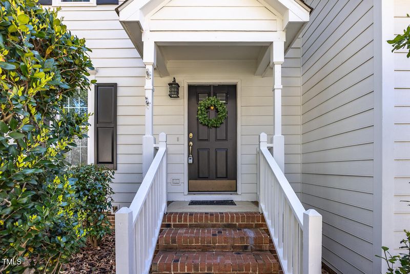 101 Gorecki Pl, Cary, NC 27513