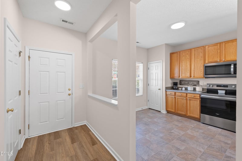 101 Graystar Rd, Apex, NC 27502