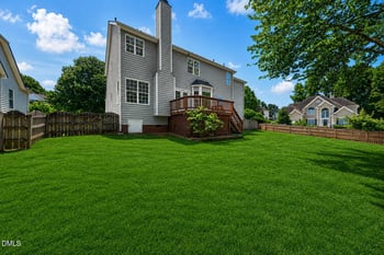 101 Greygate Pl, Cary, NC 27518