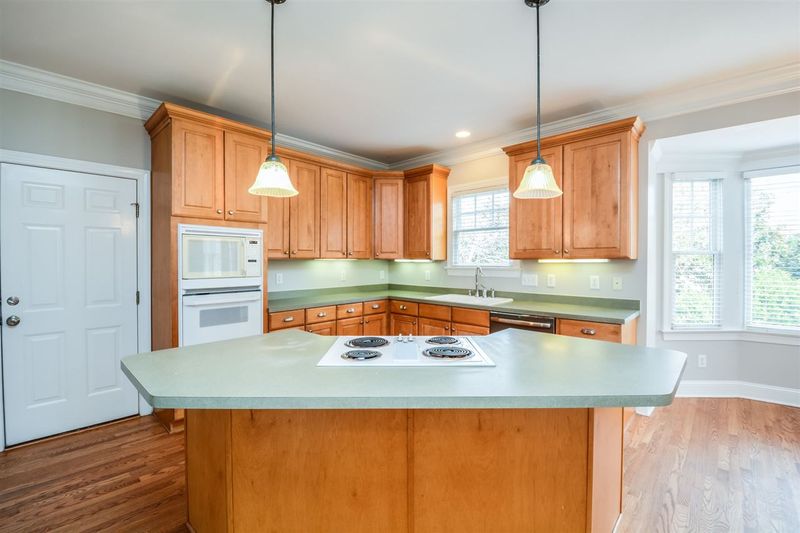 101 Greystone Cir, Clayton, NC 27520