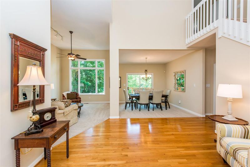 101 Headlands Ln, Cary, NC 27518