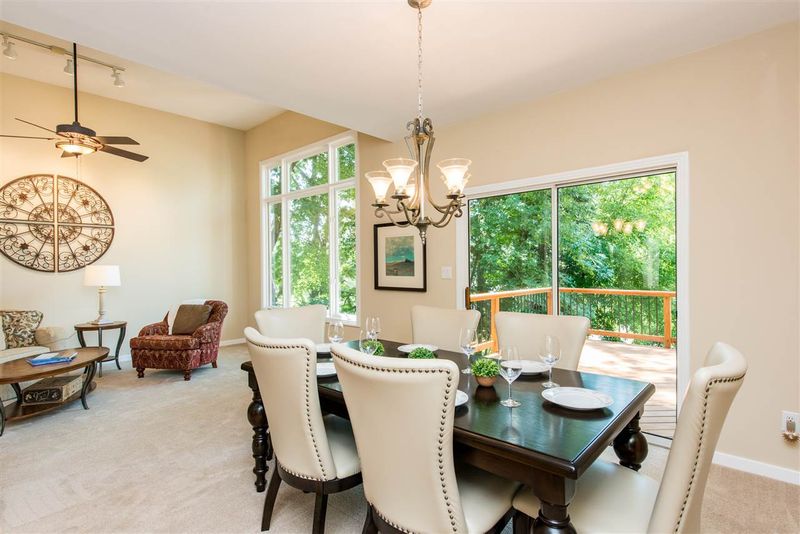 101 Headlands Ln, Cary, NC 27518