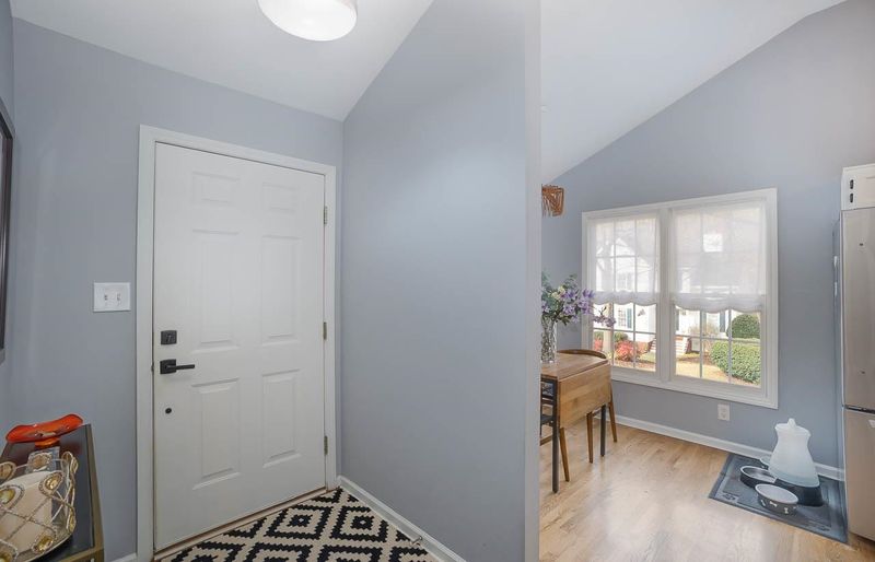 101 Highfalls Ct, Cary, NC 27519