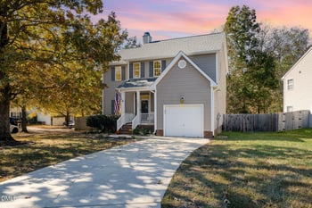 101 Holly Thorn Tc, Holly Springs, NC 27540