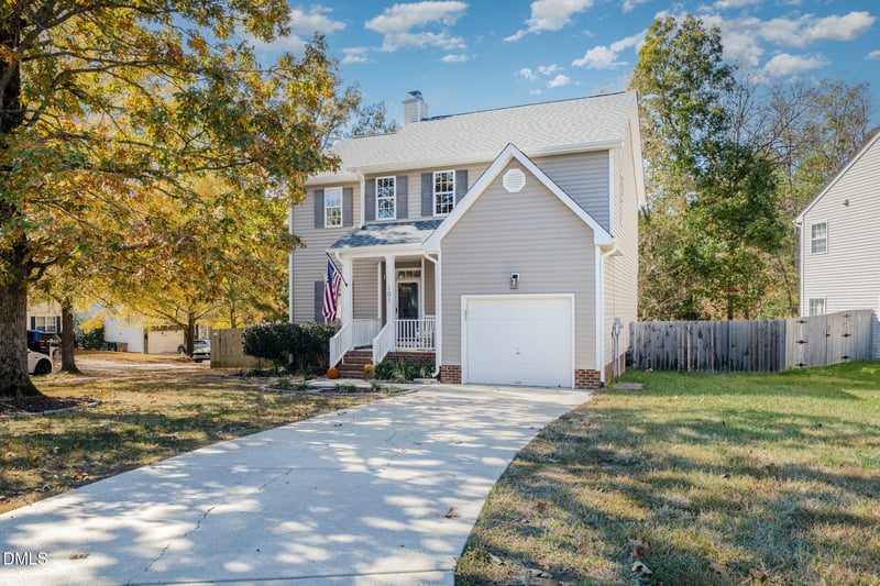 101 Holly Thorn Tc, Holly Springs, NC 27540