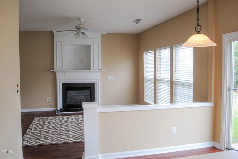 101 Honey Springs Ave, Fuquay Varina, NC 27526