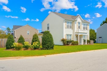 101 Honey Springs Ave, Fuquay Varina, NC 27526